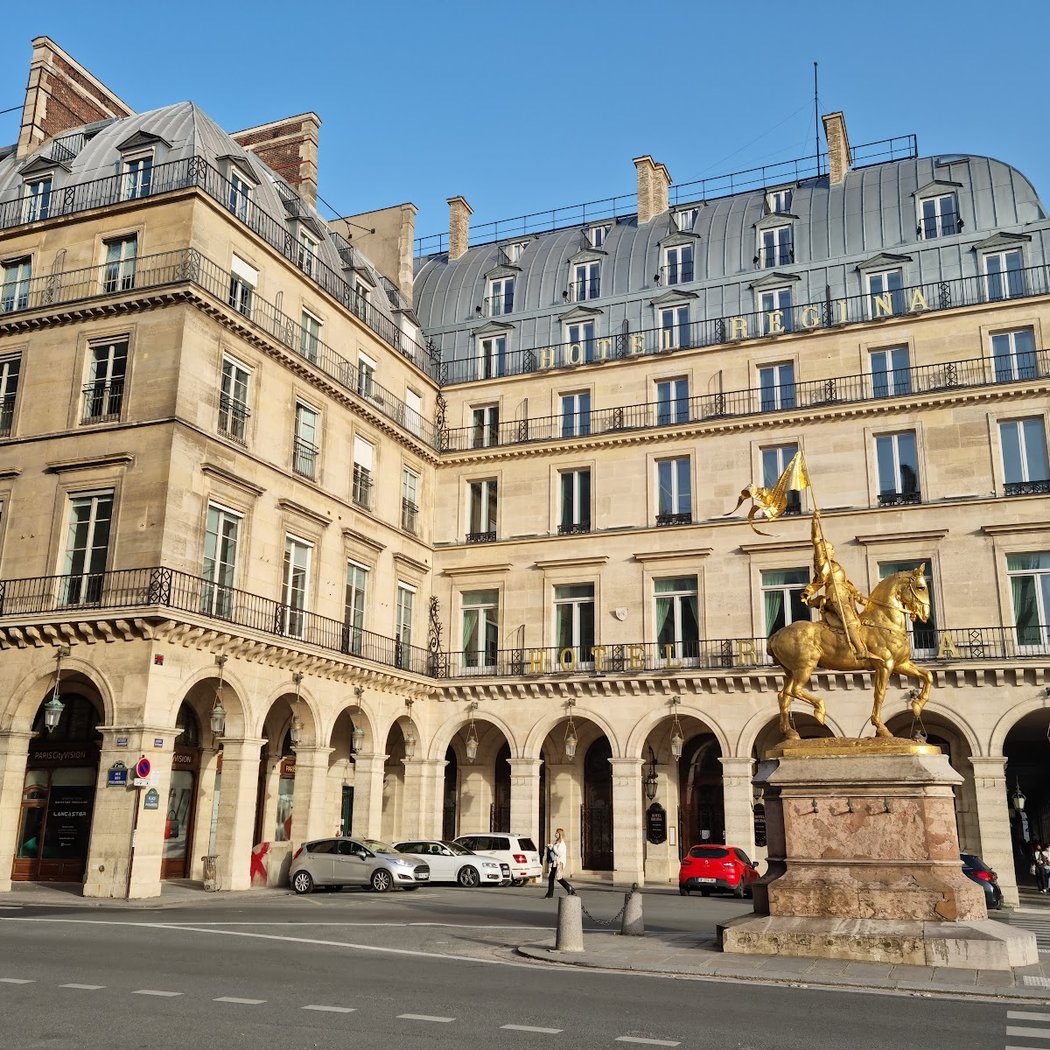 Statue of Joan of Arc Paris 3